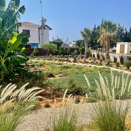 Sea View Suites By The Coast Famagusta  Esterno foto