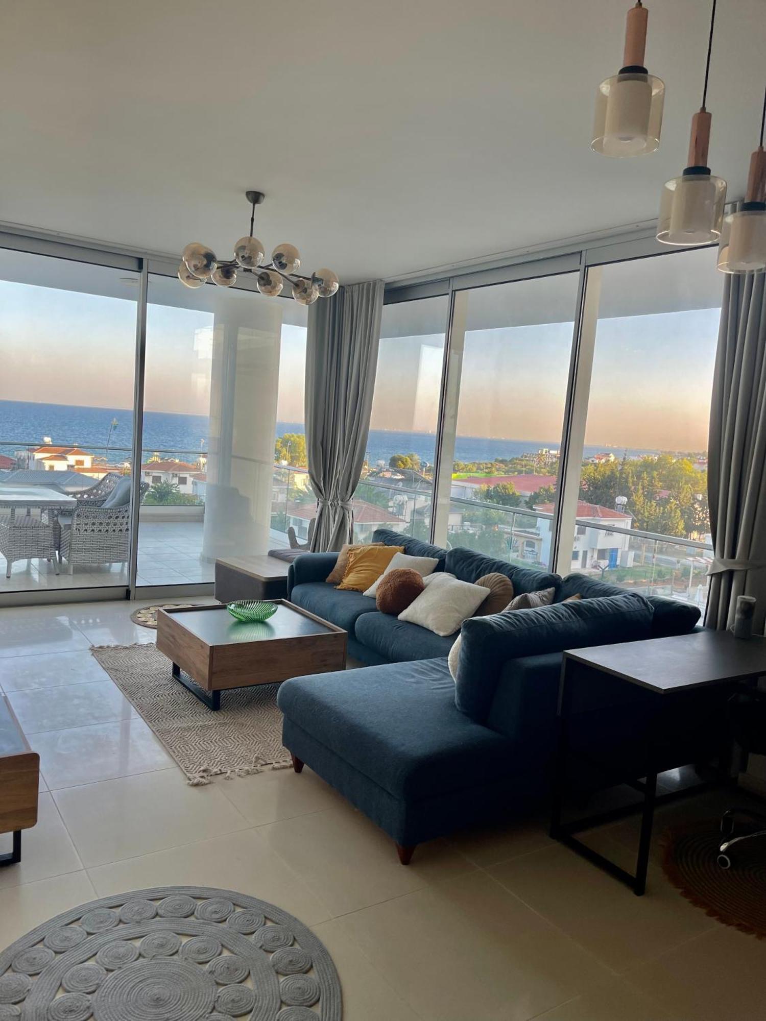 Sea View Suites By The Coast Famagusta  Esterno foto